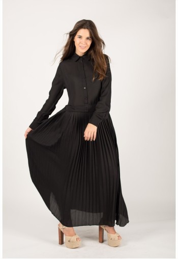 Long Sleeve Pleated Maxi Dress with Collar in Black