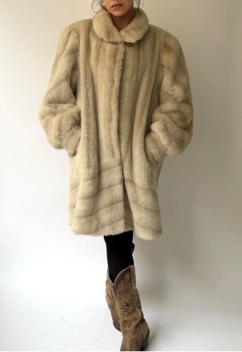 Huge Discount Vintage Neutral Faux Fur Coat